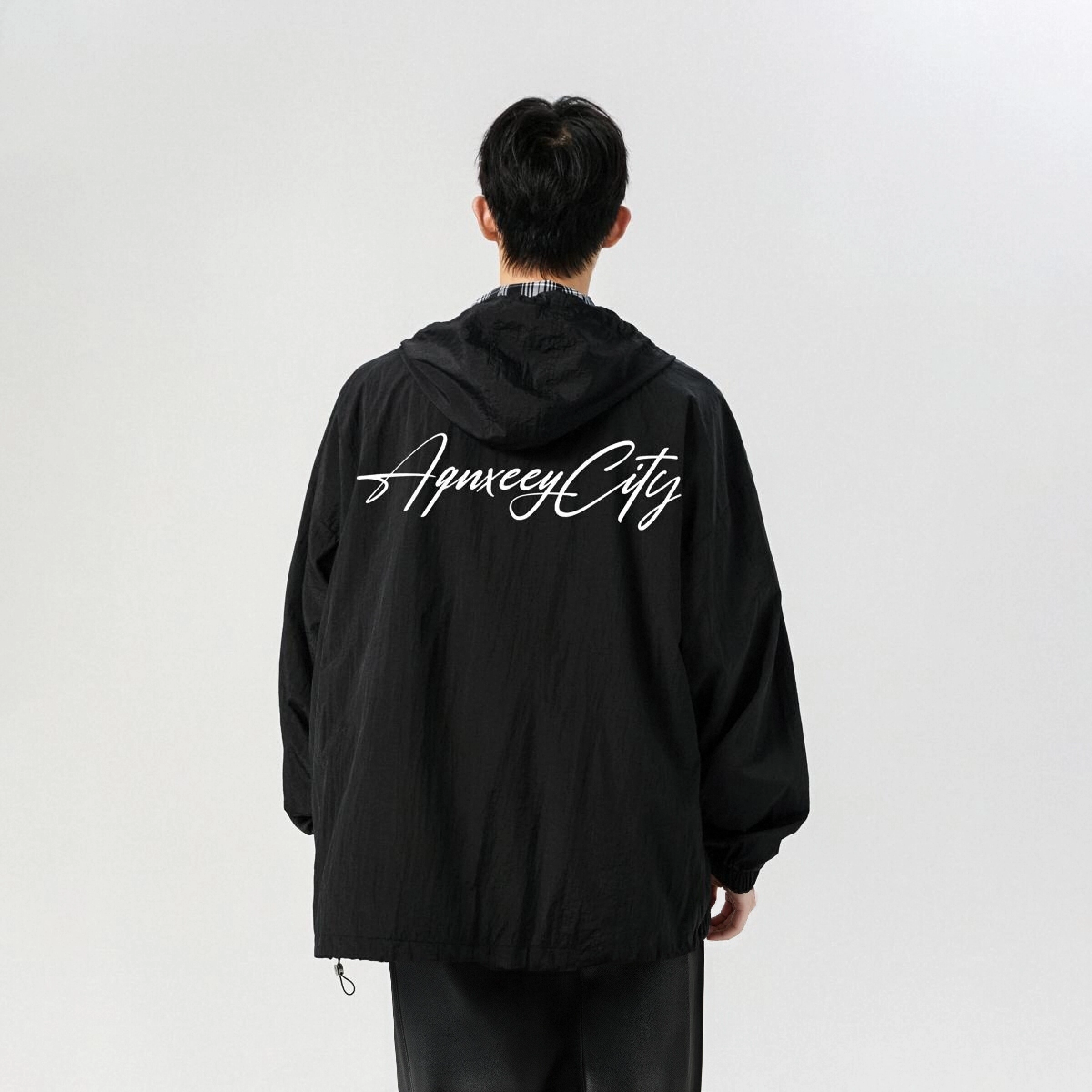 Qnxeey UPF50+logo