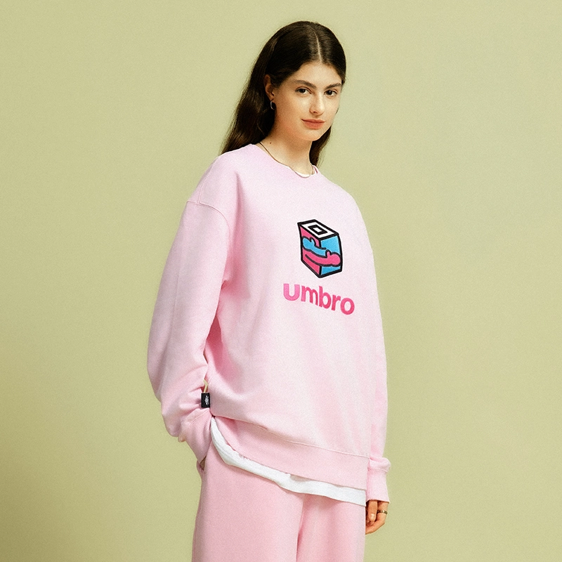 umbro X MORE HUGS