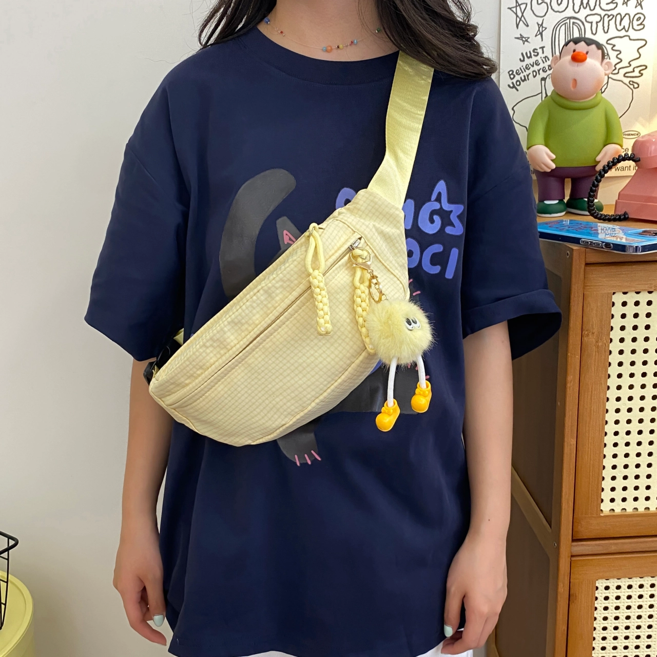WORM'S HOME ins