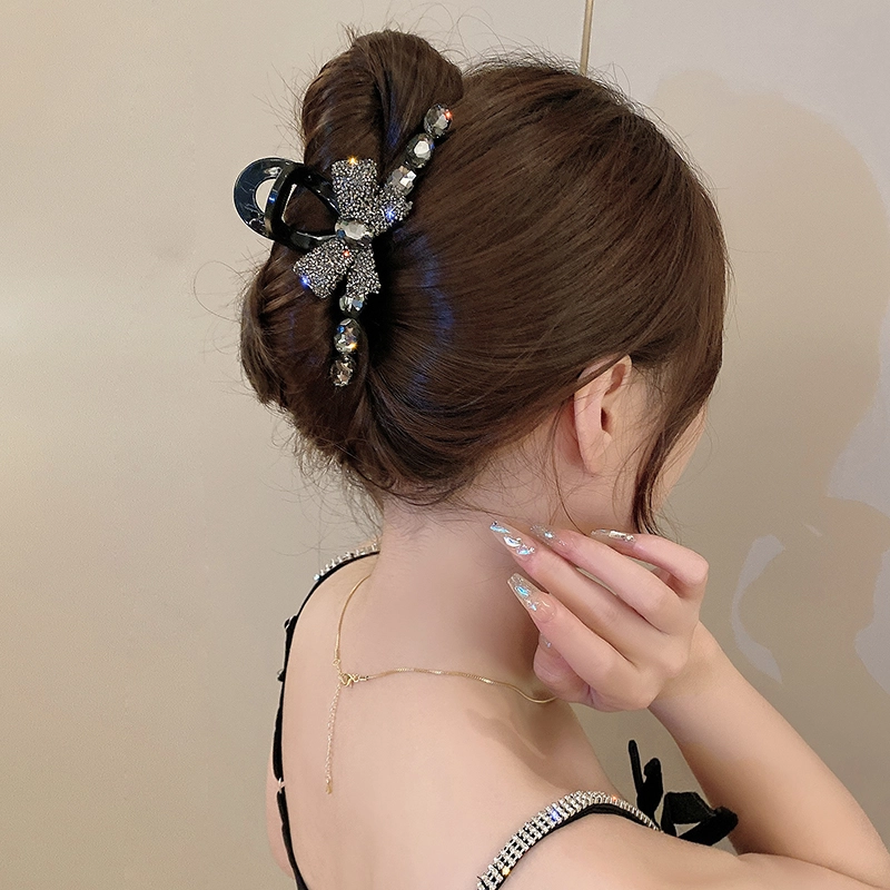 如花梦 闪闪水钻蝴蝶结抓夹后脑勺高级感气质鲨鱼夹日常通勤百搭发饰发卡 亚克力 发夹 女款