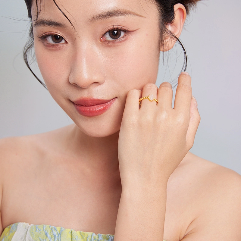 周六福 金镶玉 白玉圆满玉 优雅 足金|和田玉 戒指 女款 礼物送妈妈