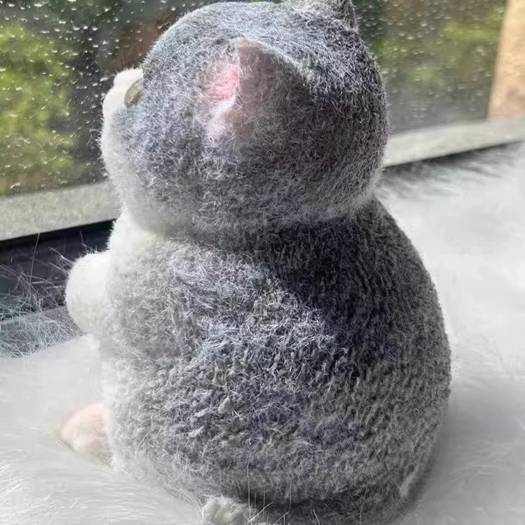 悦悦熊 猫咪捏捏乐 蓝白英短胖呼呼小猫咪 招财猫 软糯解压发泄 陪伴玩具公仔 模型