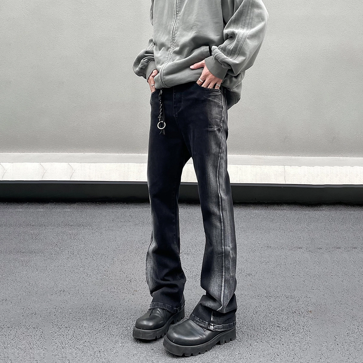 人本 侧边双色渐变长裤子微弹青春户外通勤撞色直筒牛仔裤夏季 男女同款 黑色