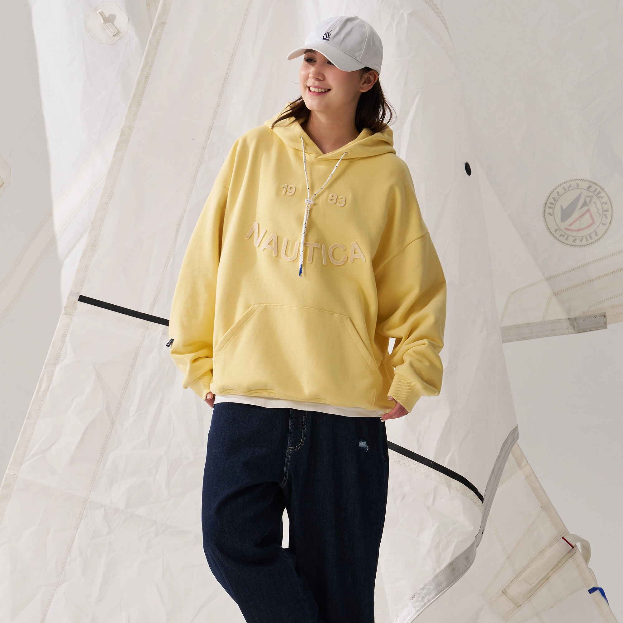 nautica white sail LOGO