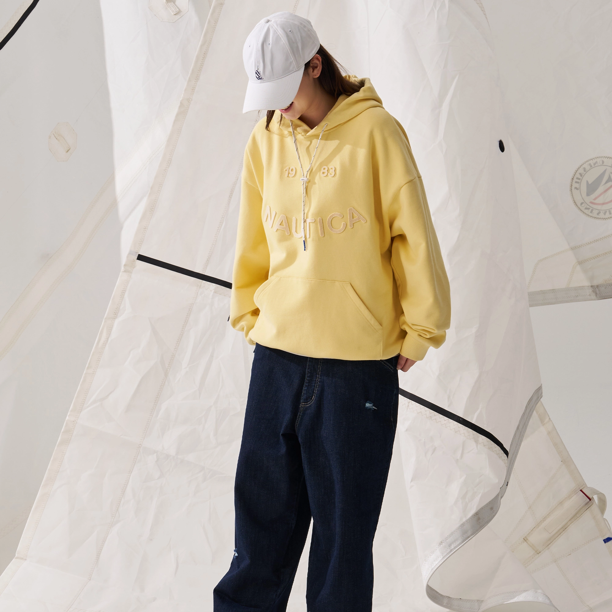 nautica white sail LOGO