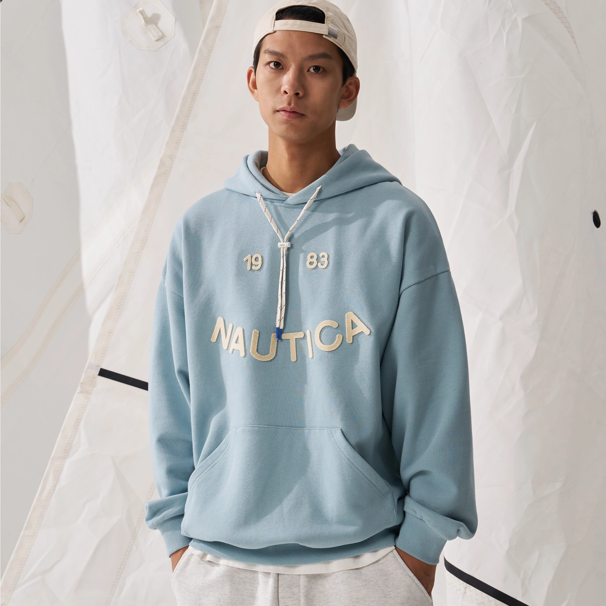 nautica white sail LOGO