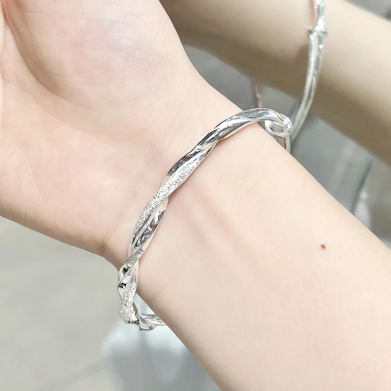 VOEX 999 ins