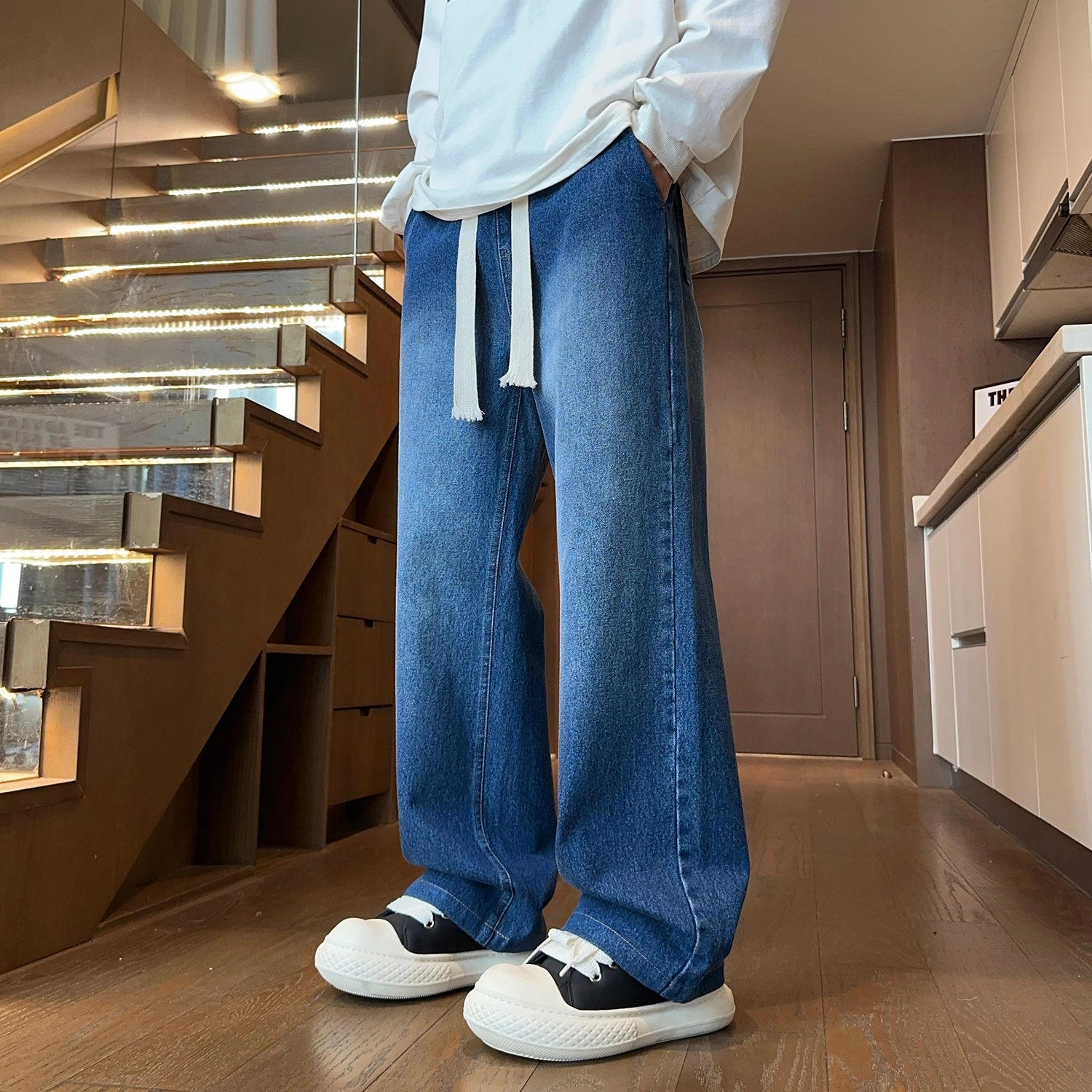 JEANSWEST