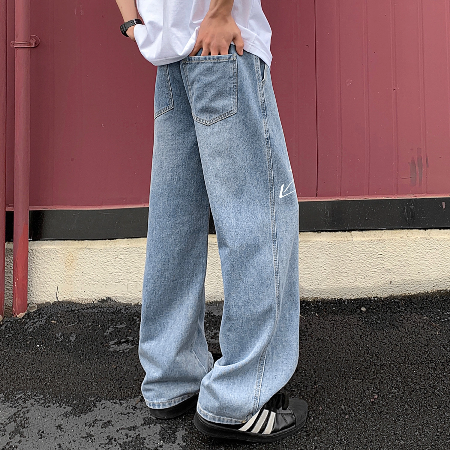 JEANSWEST Logo
