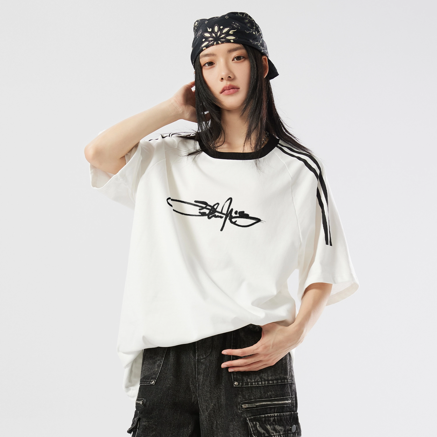 JEANSWEST LogoT