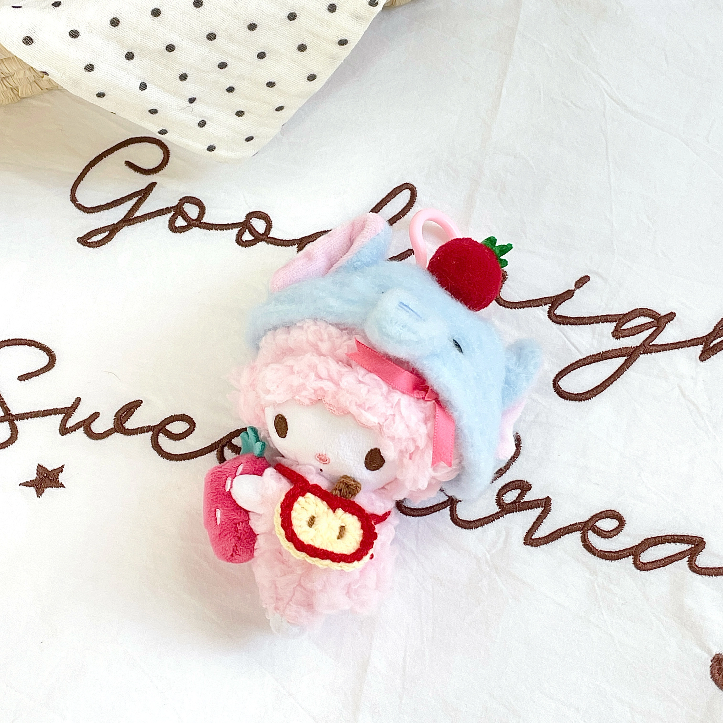 E-STRONG x Sanrio piano 13cm