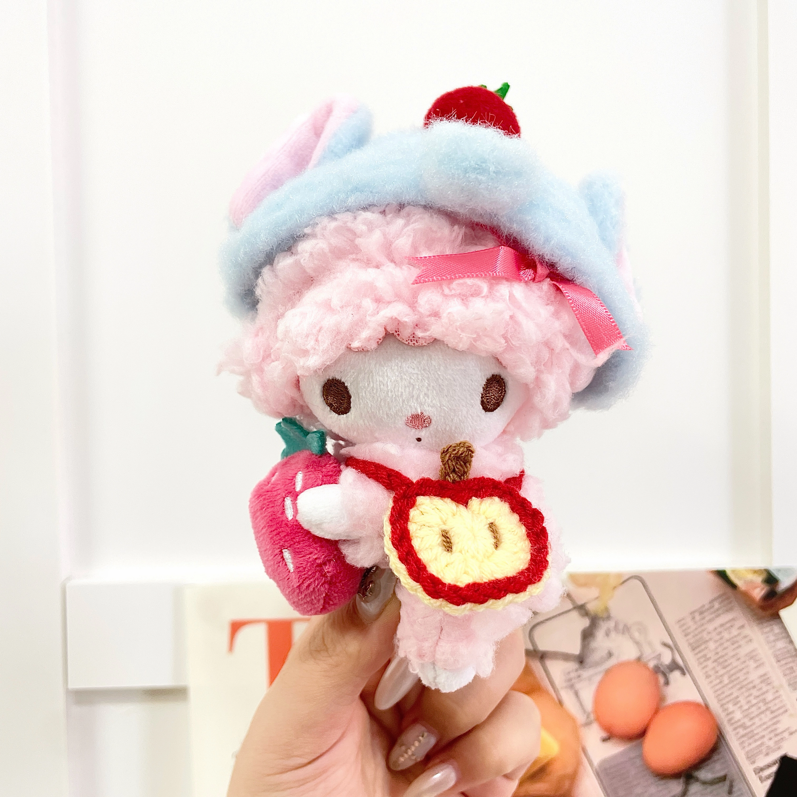 E-STRONG x Sanrio piano 13cm