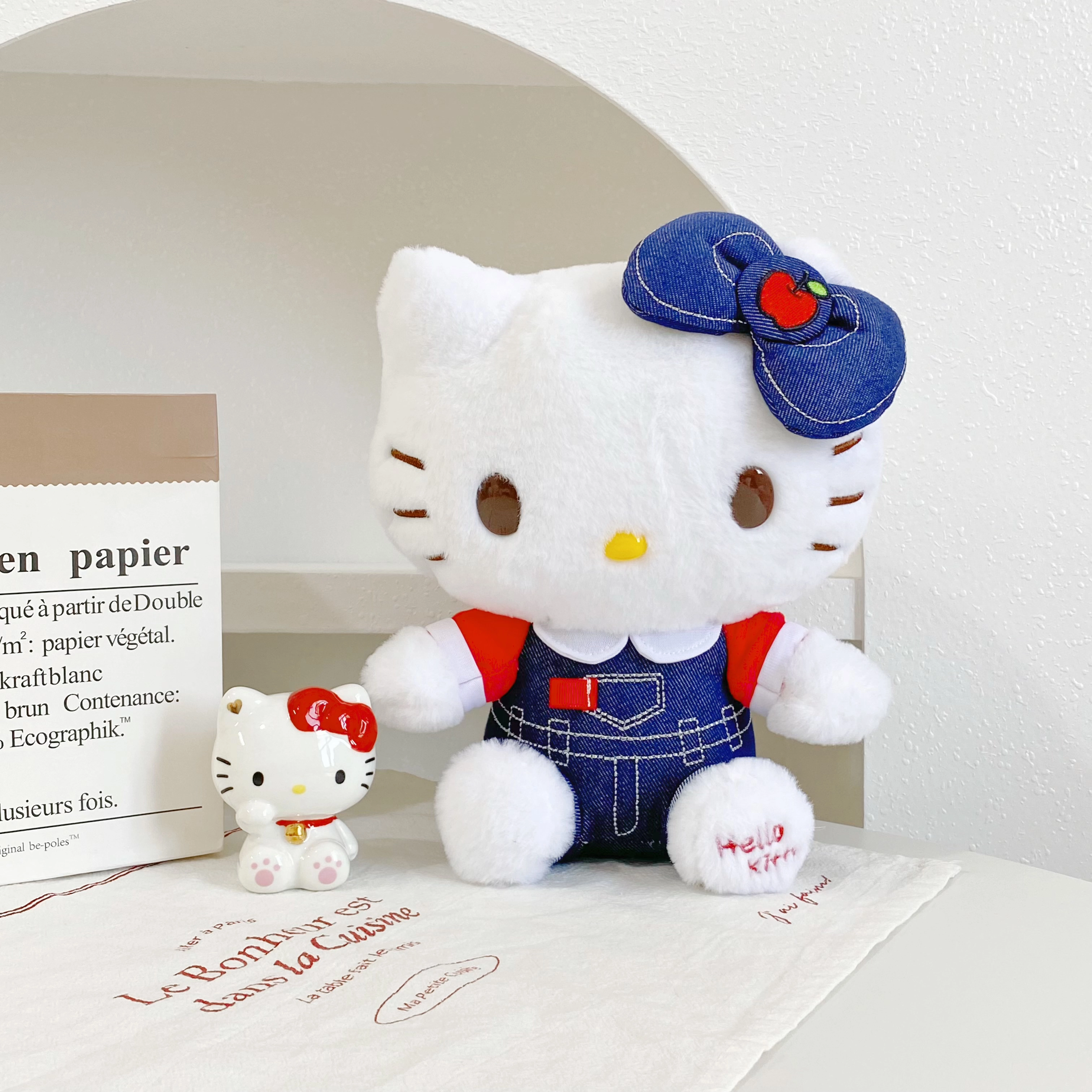 E-STRONG x Sanrio Hello Kitty 20cm