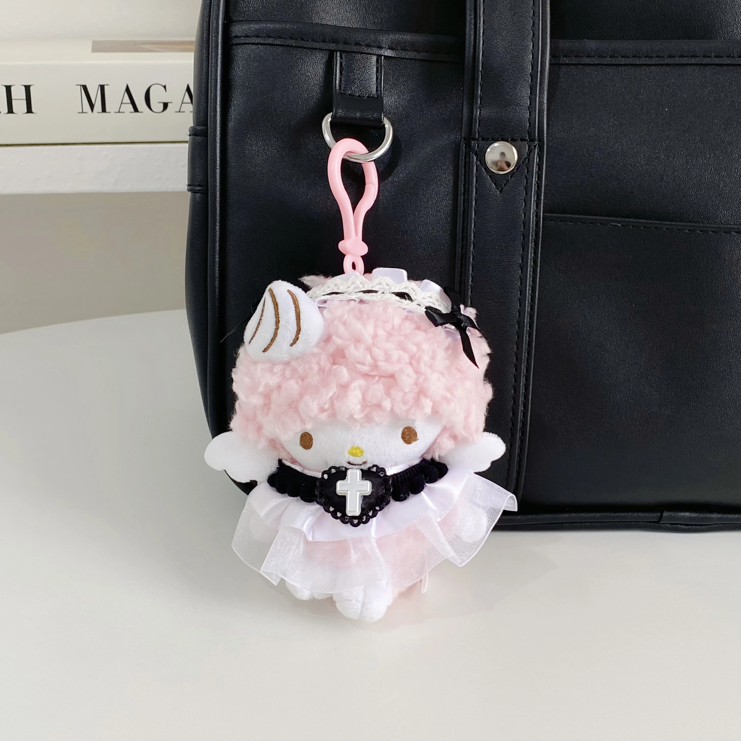 E-STRONG x Sanrio piano 13cm