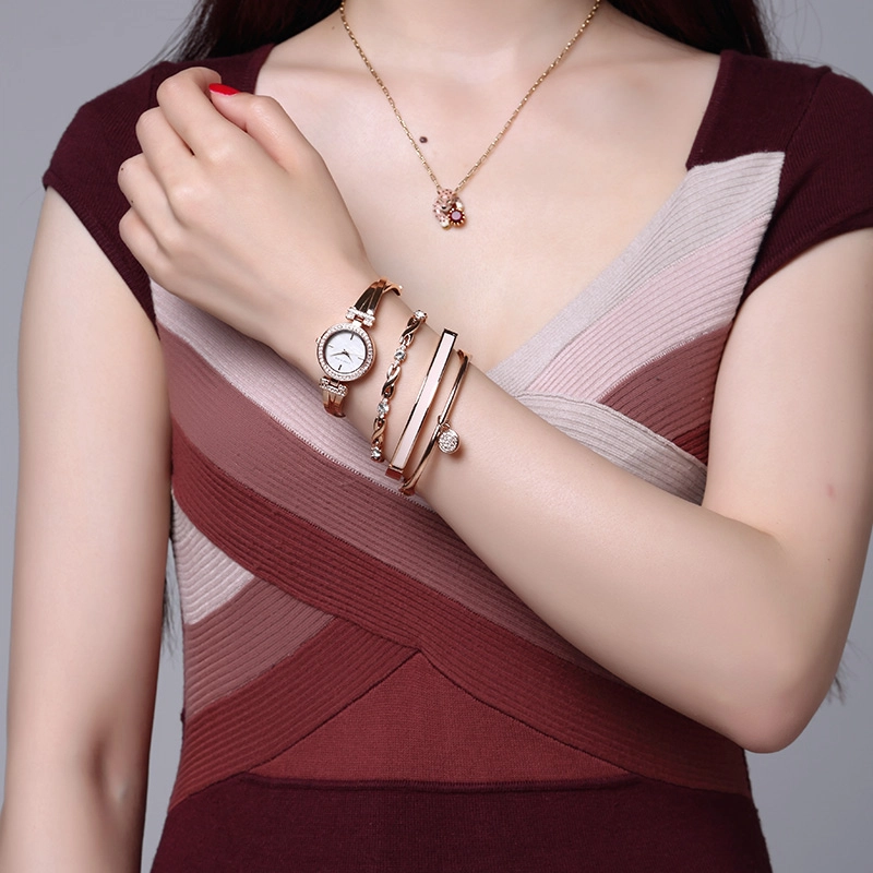 ANNE KLEIN 24mm