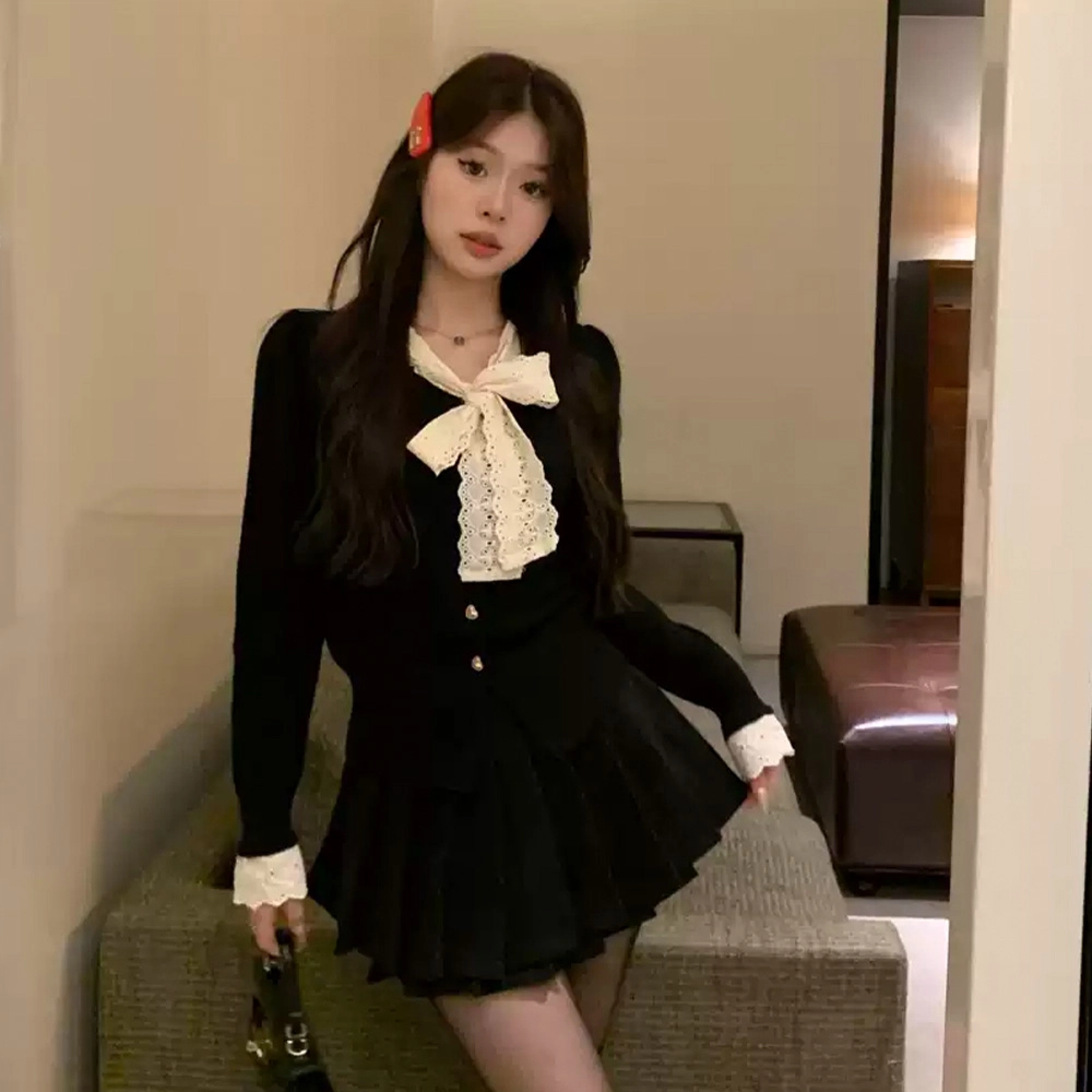 玉儿恋 韩版蕾丝蝴蝶结设计感收腰短款长袖针织衫 女款
