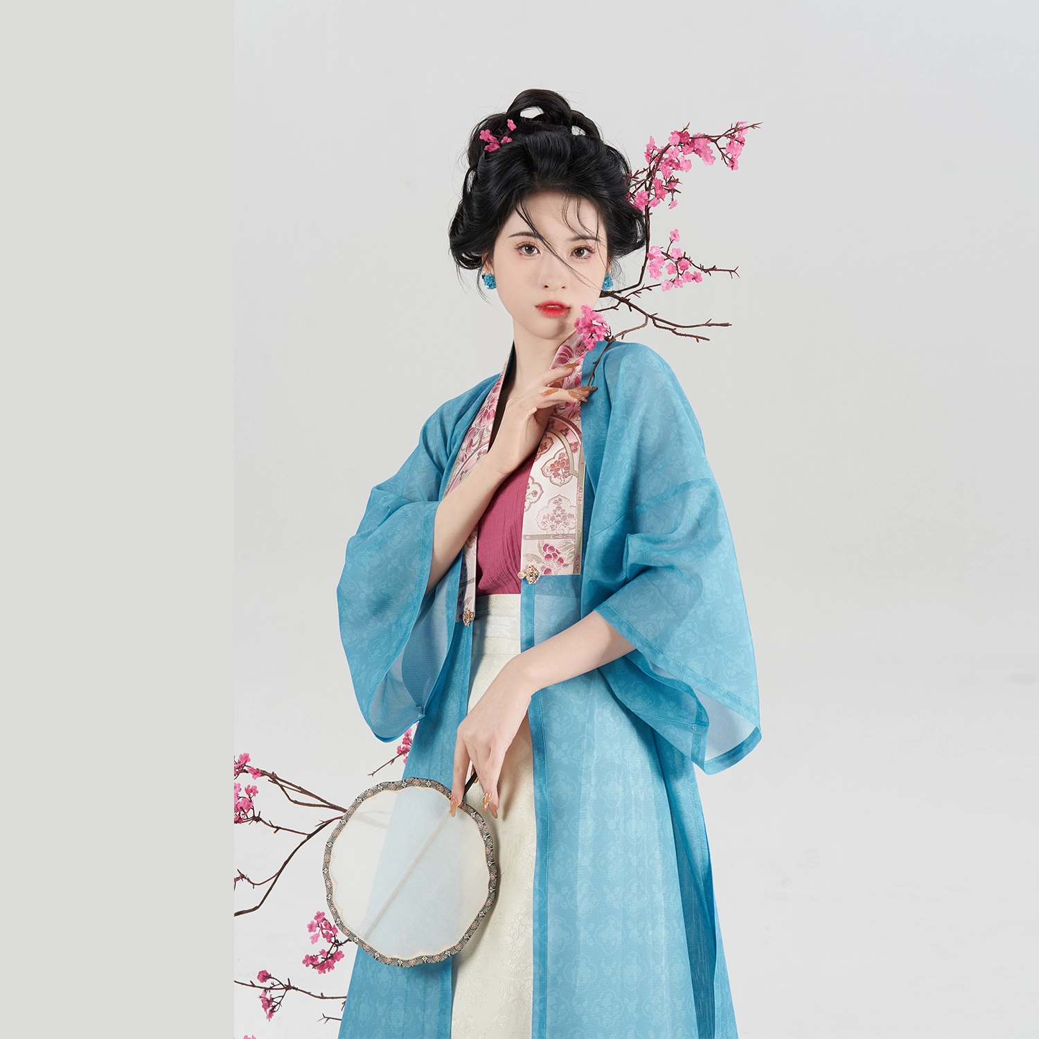 满晴波织造司原创明制汉服合领半壁吊带宋抹织金马面裙套装女夏季