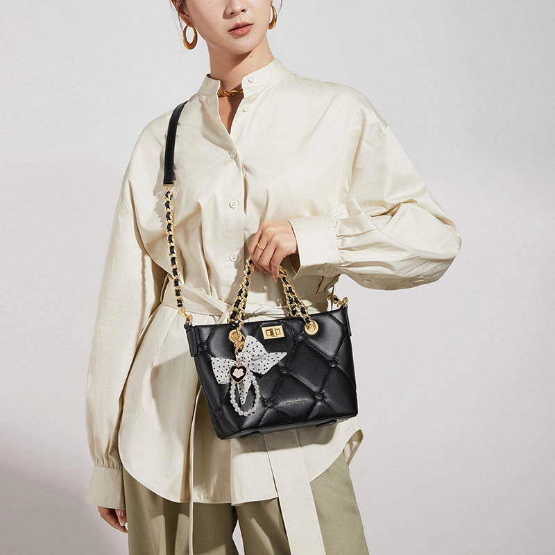 CNOLES Tote