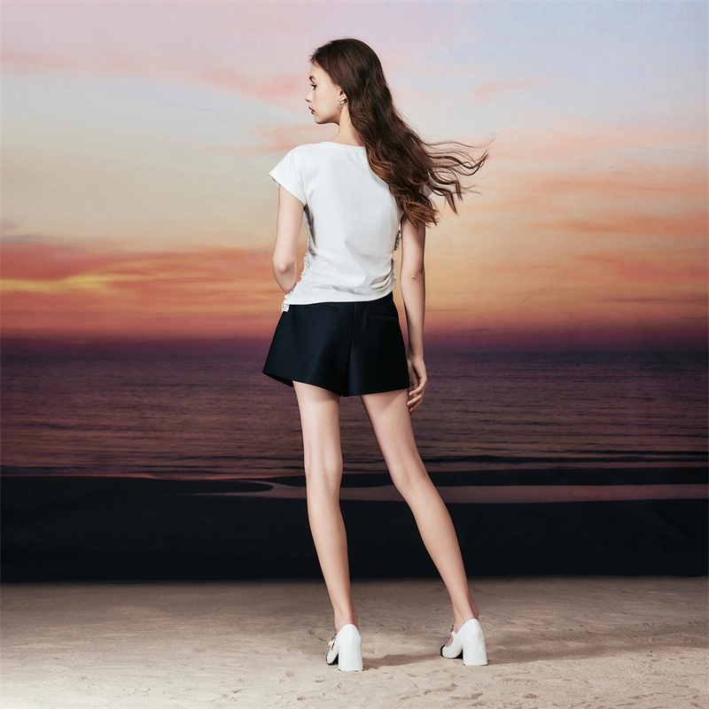 TAMMY TANGS T