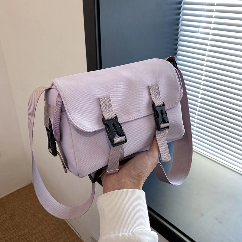 雅鹿 休闲百搭时尚小众 尼龙 邮差包斜挎包 女款 卡其色/黑色/蓝色/紫色/黄色/米白色
