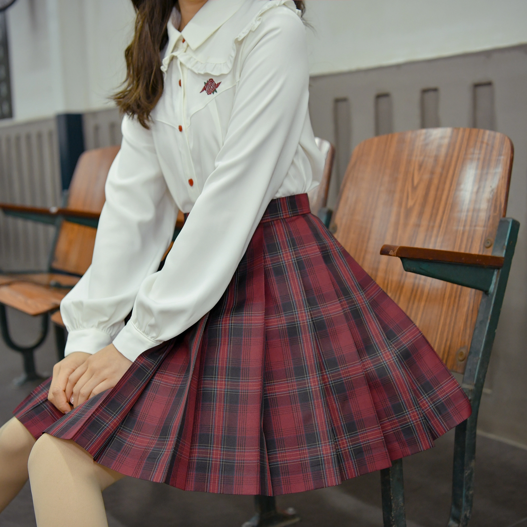 SNBL T