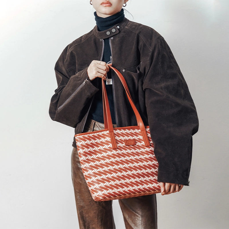 OMTO 3.0Logo PVC Tote