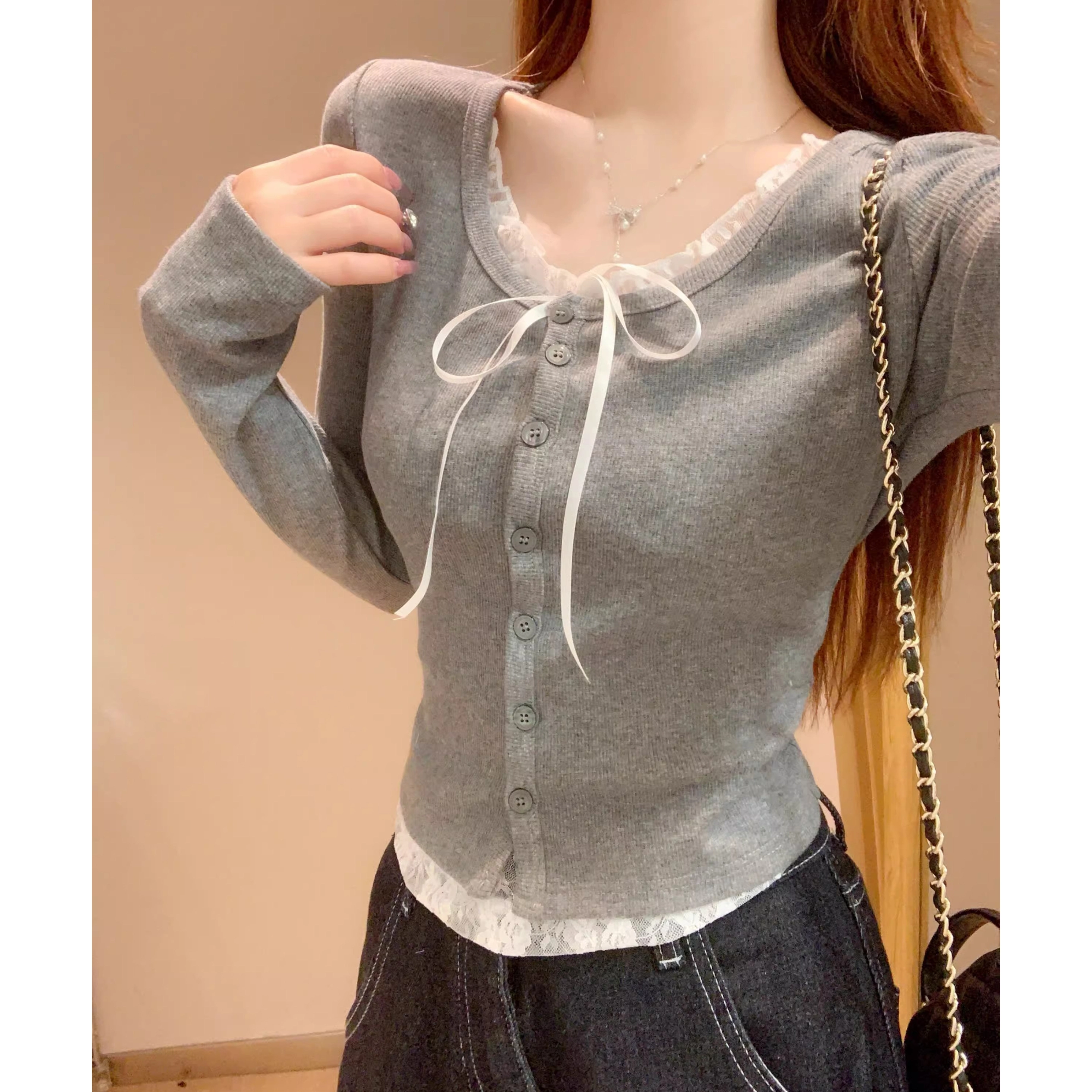 MUCCHIC T