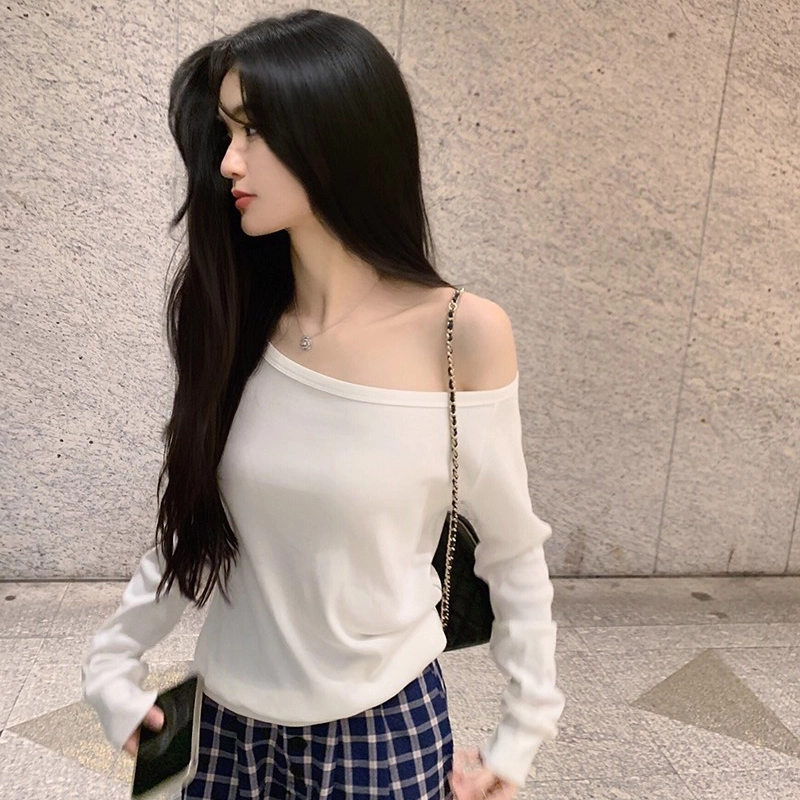 MUCCHIC 2025 T