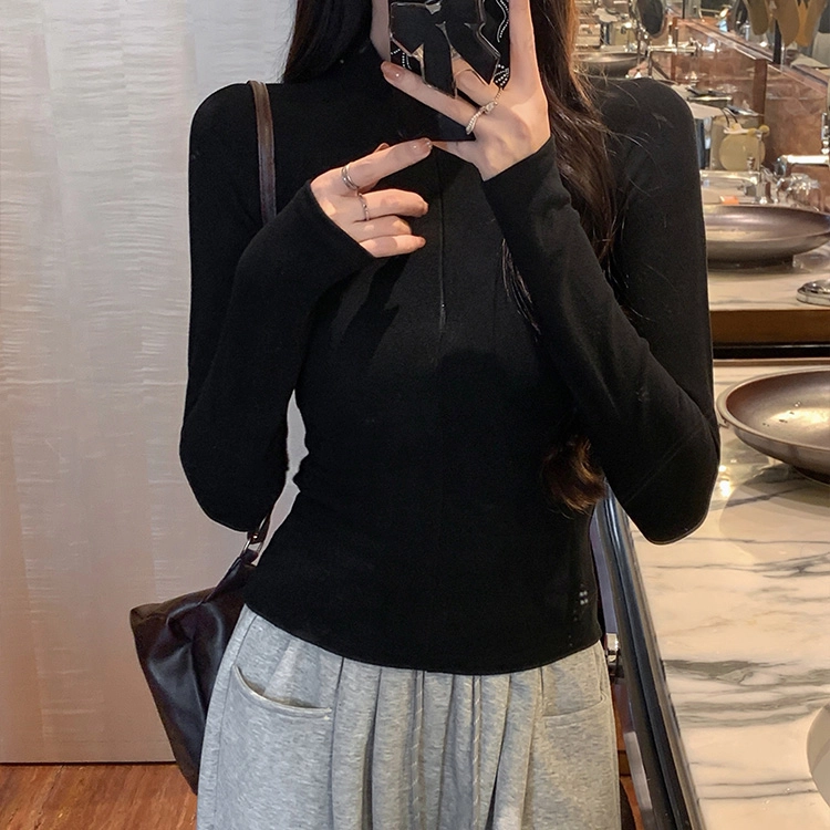 MUCCHIC T