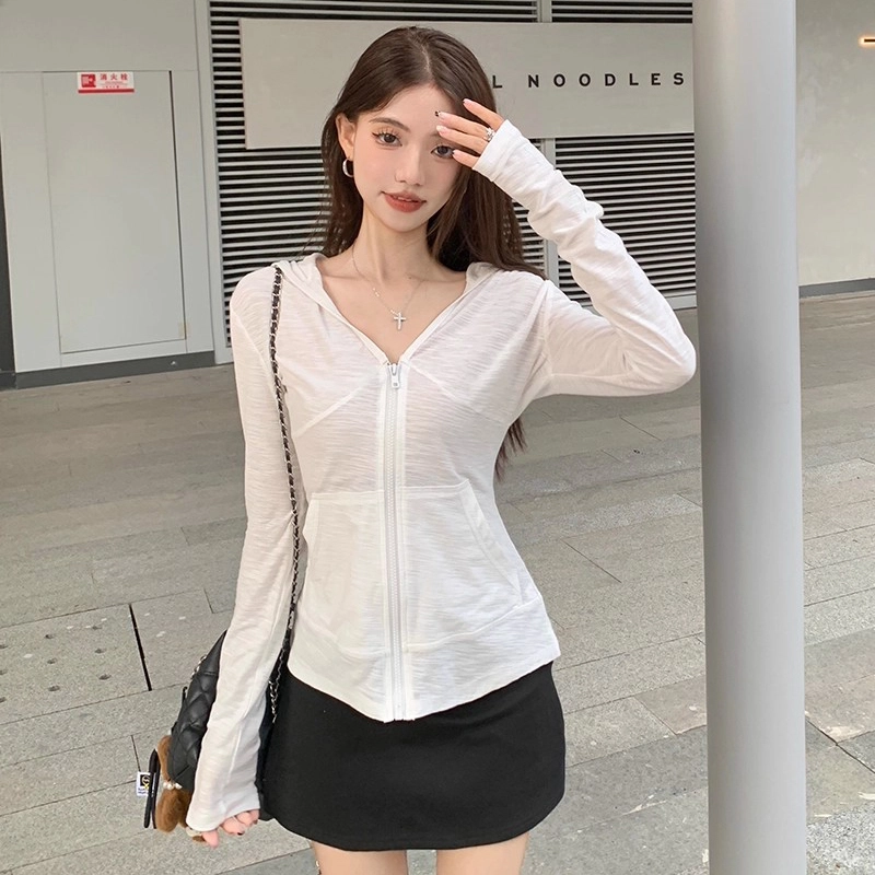 MUCCHIC v T