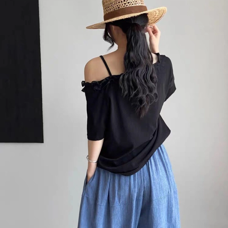 MUCCHIC T