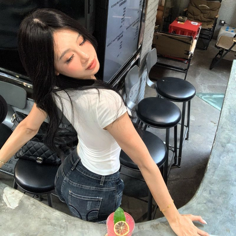MUCCHIC v T