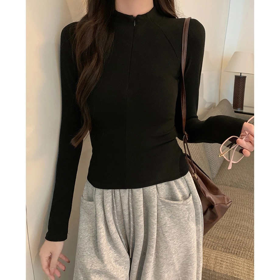 MUCCHIC T