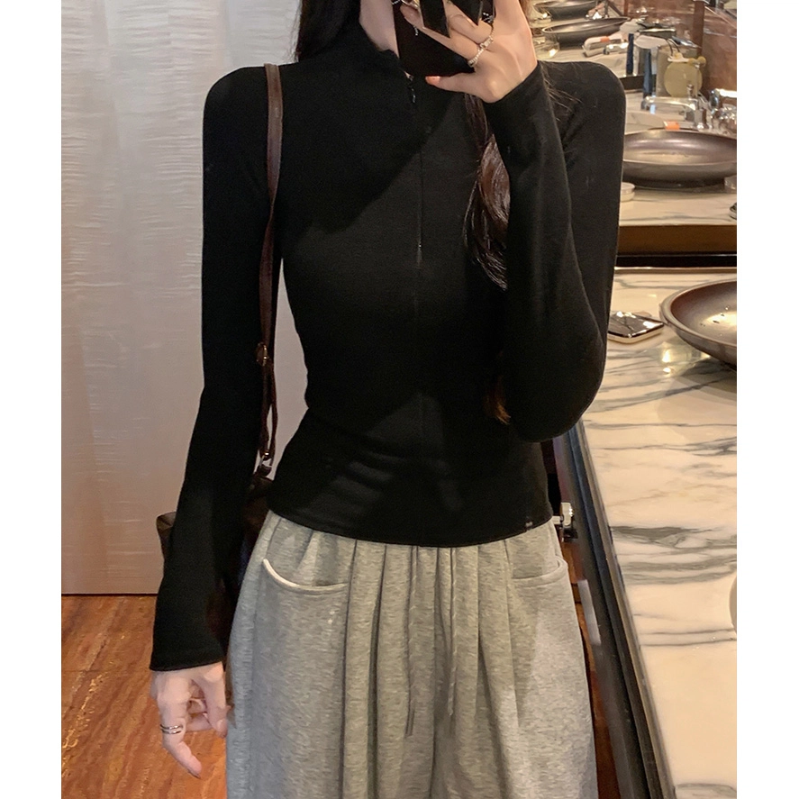 MUCCHIC T