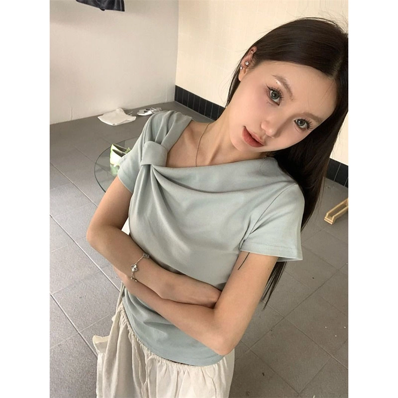 MUCCHIC 2025 T