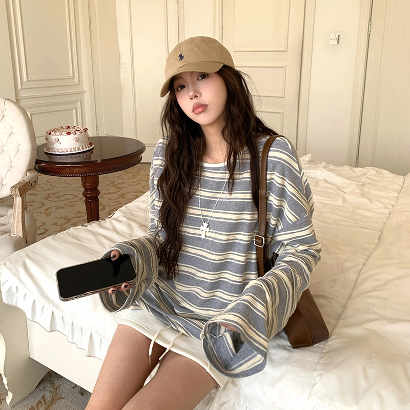 MUCCHIC T