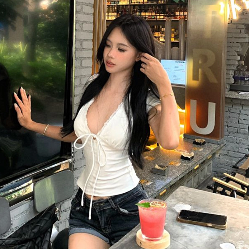 MUCCHIC v T