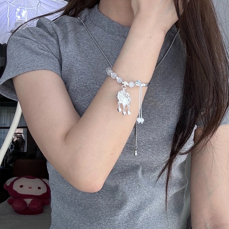 华髻 赠金手机贴 如意平安花朵 小众精美设计平安锁转运招财纳宝高级感轻奢百搭通勤可调节 玉髓 手串 男女同款情侣款