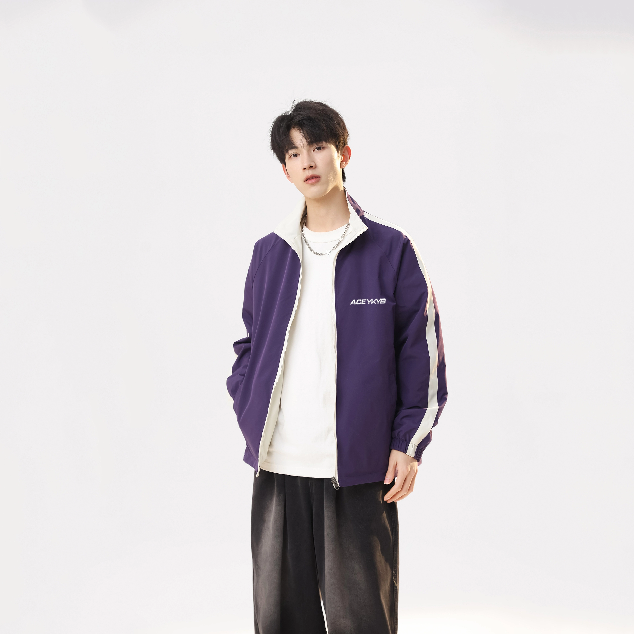 YKYB YKYB x Logo