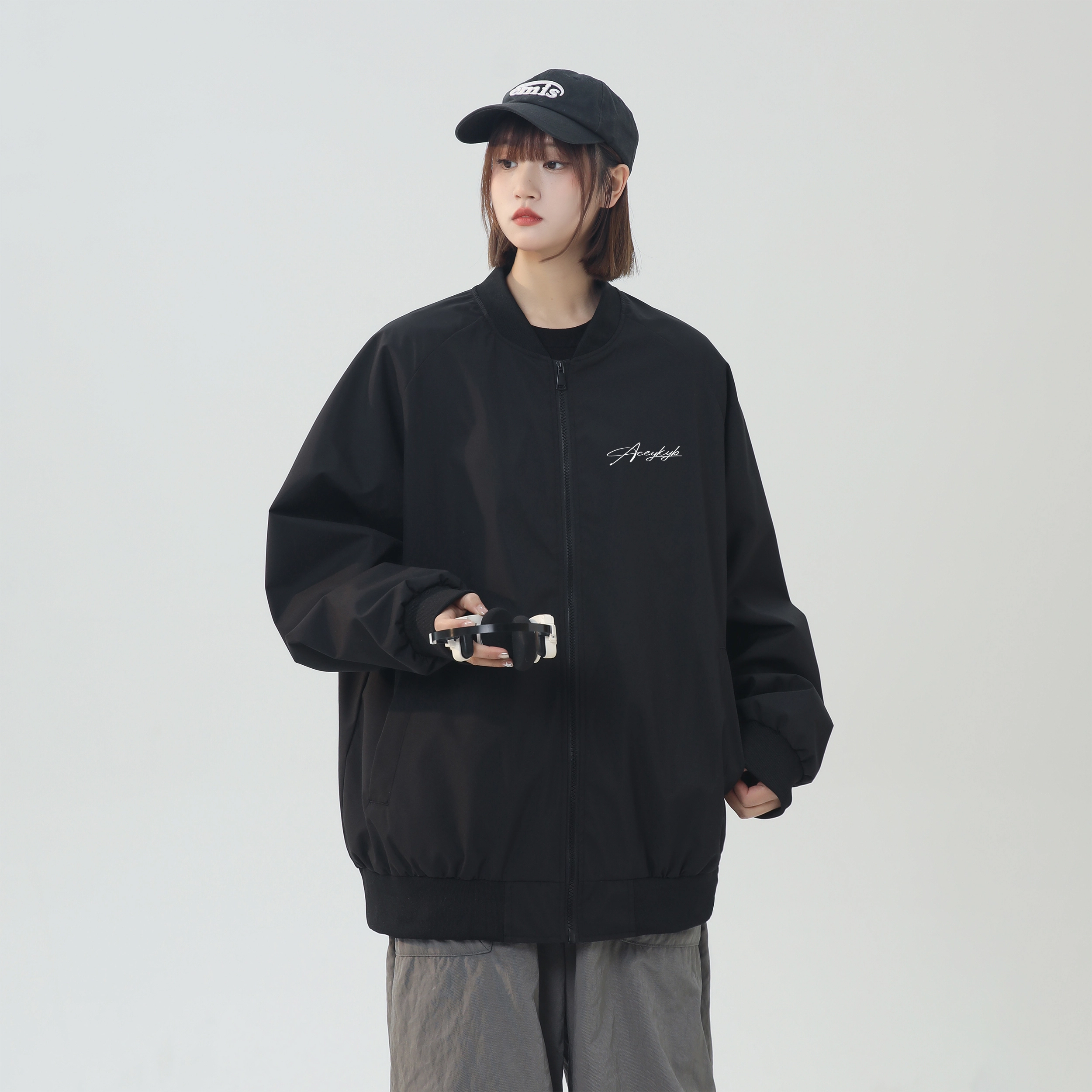 YKYB YKYB x Logo
