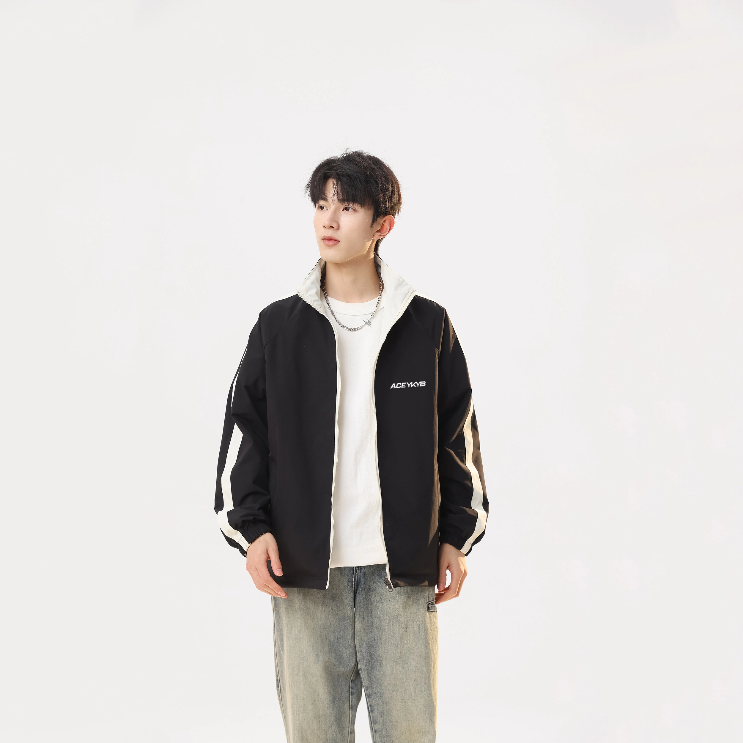 YKYB YKYB x Logo