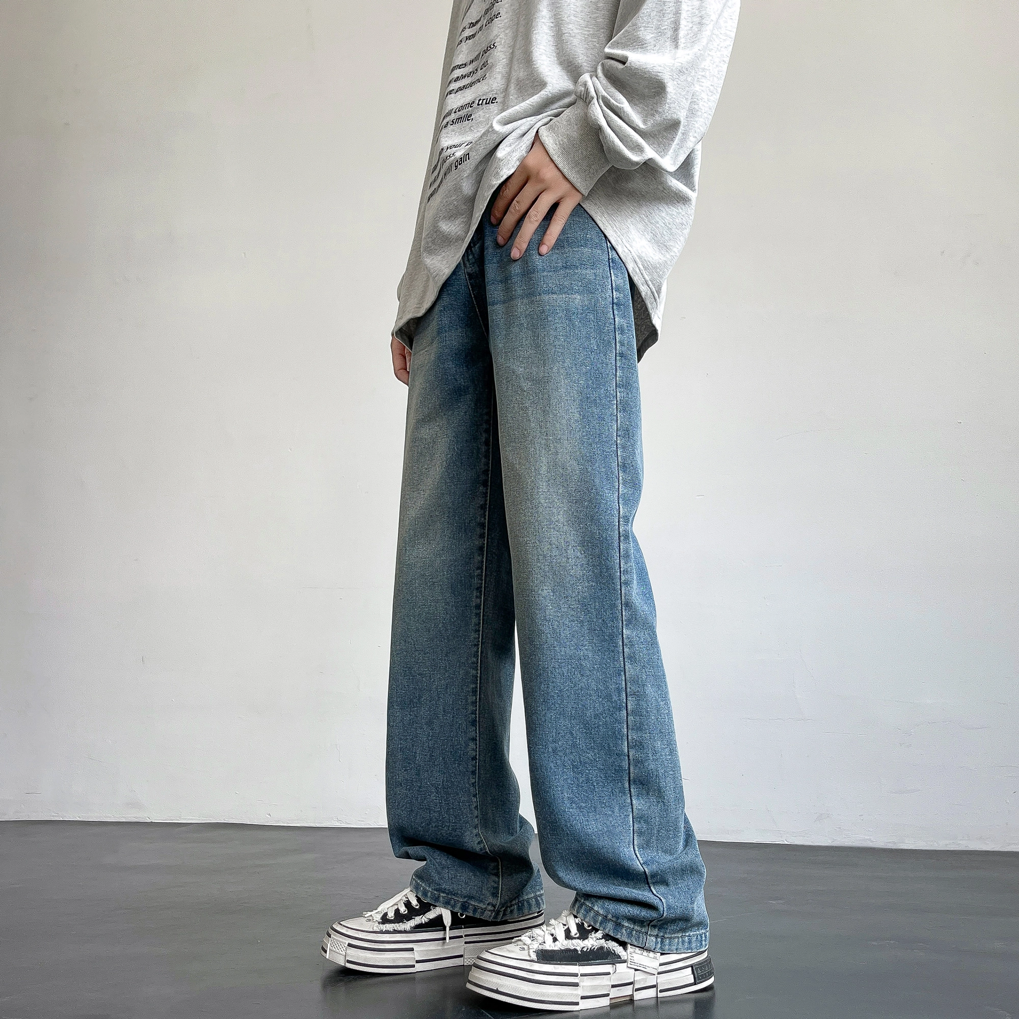 快鱼 复古纯色水洗工艺宽松休闲做旧阔腿直筒牛仔裤 男女同款