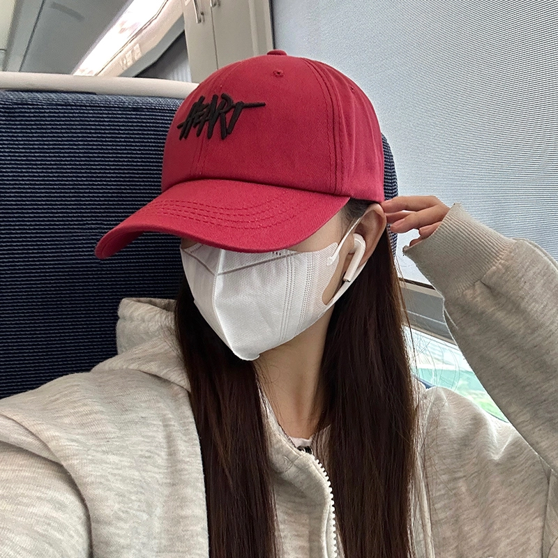 冠辉 夏天个性字母刺绣棒球帽学院风出街拍 棉 鸭舌帽 男女同款情侣款
