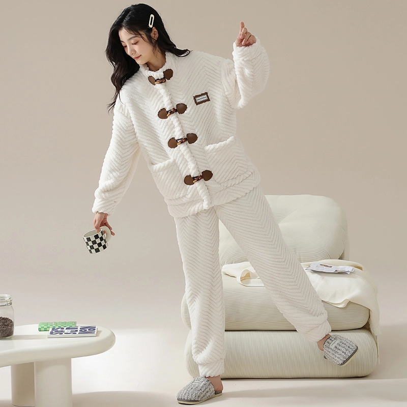 浮光岛屿 珊瑚绒睡衣女秋冬款加厚保暖法兰绒时尚牛角扣休闲宽松可外穿家居服 家居套装 女款 米白色