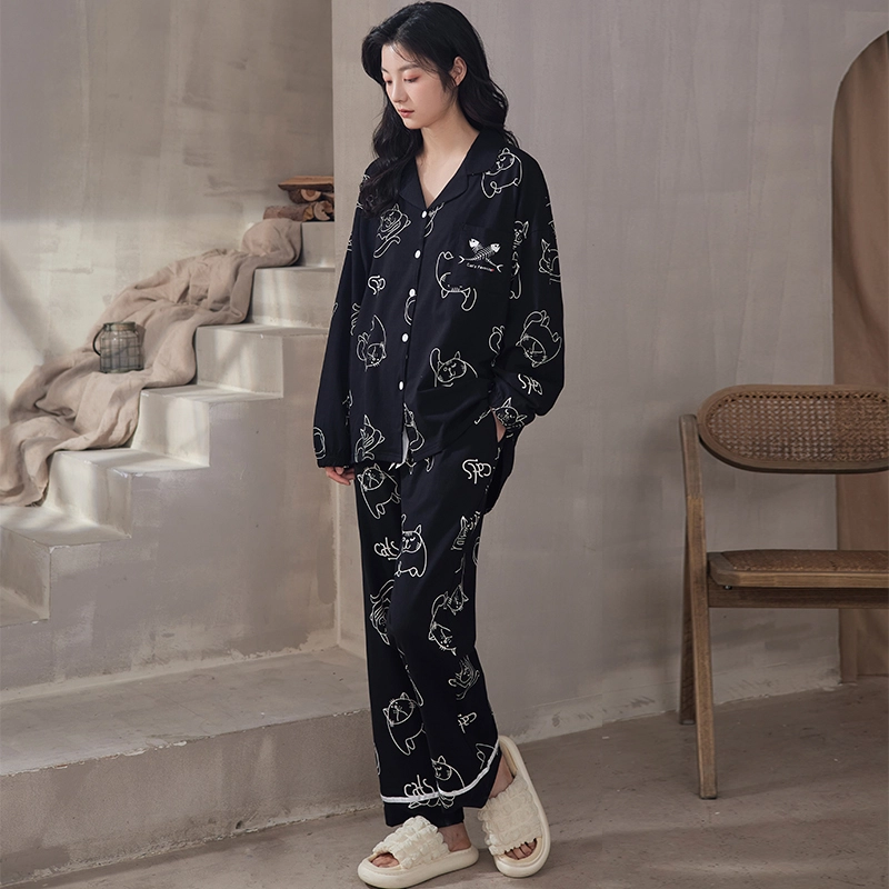 浮光岛屿 简约时尚可爱小猫图案翻领高级感长袖长裤家居服舒适亲肤透气可外穿宽松休闲睡衣套装 女款 礼盒装 黑色
