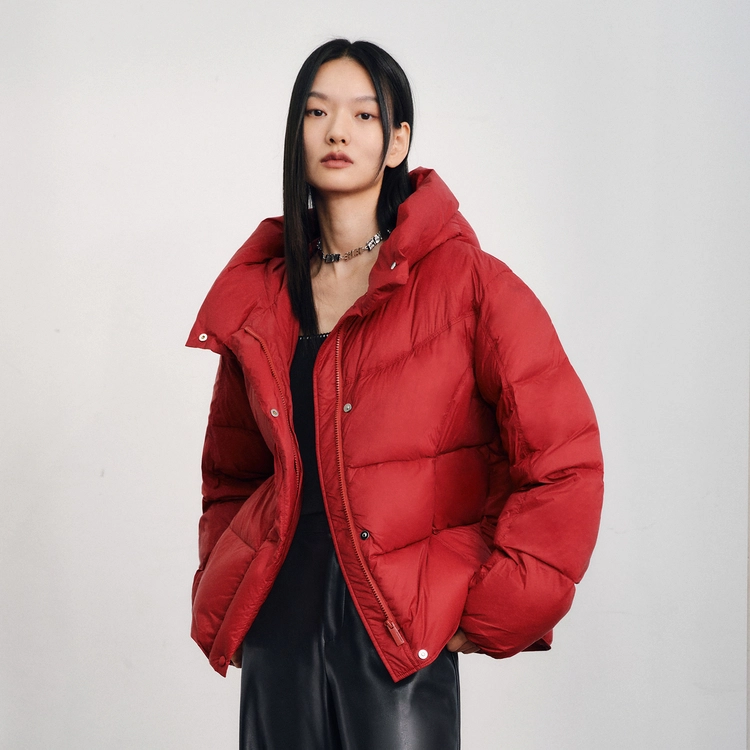 太平鸟 热气球保暖面包服外套连帽泡芙长款羽绒服 女款