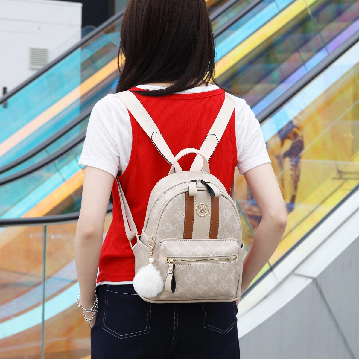 威蒙 高级感时尚印花潮流背包 气质精致感学院风学生 人造革 双肩包 女款 多色