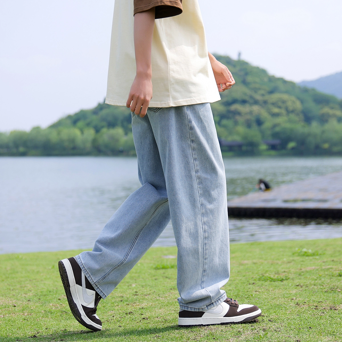 港仔文艺男 蓝色水洗纯色薄款垂感百搭美式高街直筒裤休闲宽松阔腿牛仔裤 男女同款