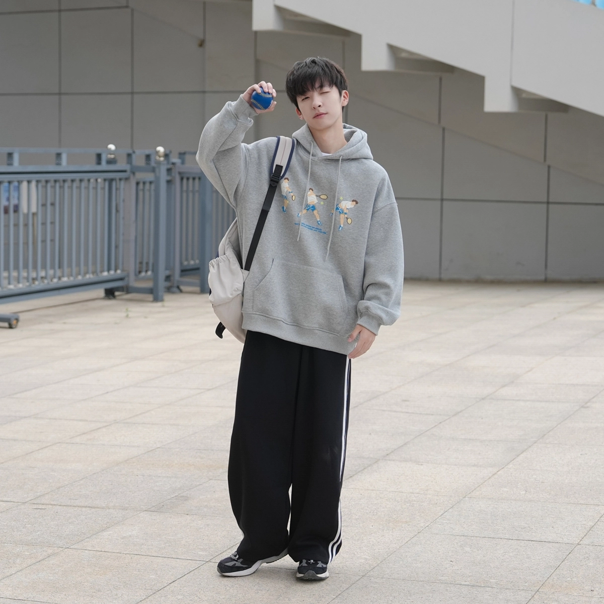 港仔文艺男 日系宽松卡通趣味网球字母印花可调节帽檐套头落肩袖上衣休闲百搭连帽卫衣 男女同款