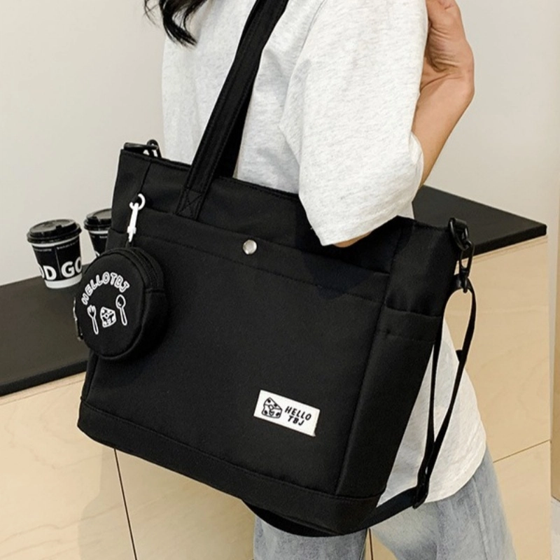 WORM'S HOME Tote